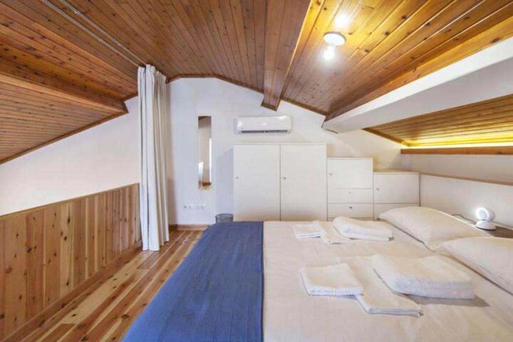 Casa Azul: A Magic Place In An Authentic Space * Mosteiros (Azores)